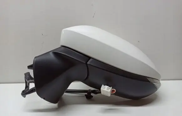 Toyota Yaris Cross Front door electric wing mirror 