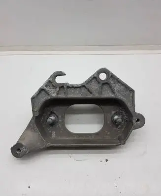 Renault Clio V Engine mount bracket 112536909R