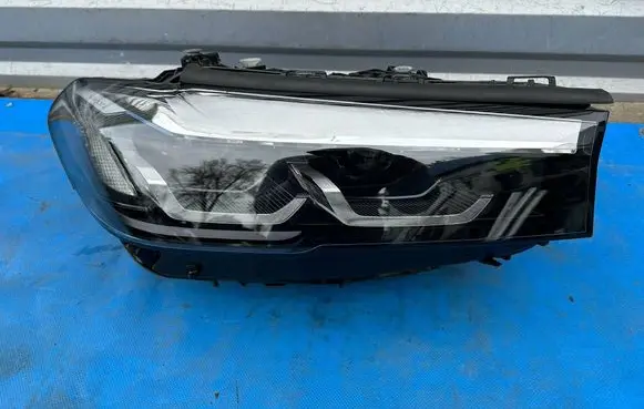 BMW 5 G30 G31 G38 Headlight/headlamp 5A388C404 MDE15076A