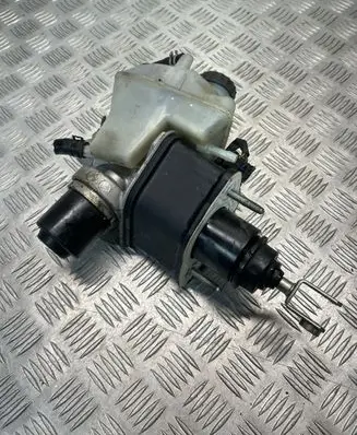 Mercedes-Benz E W211 Master brake cylinder W2110204024105 A0004300312