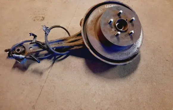 Subaru Legacy Stub axle 