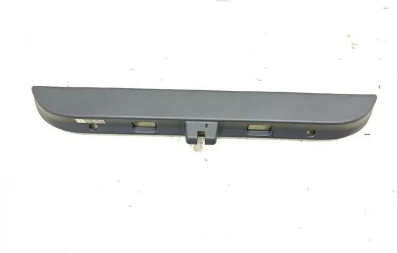 Trunk/boot sill cover protection