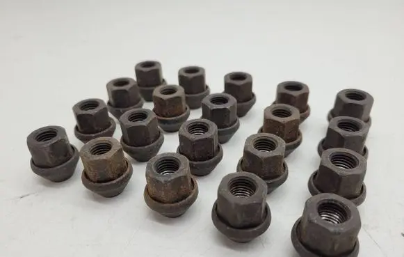 Ford Transit - Tourneo Connect Nuts/bolts 
