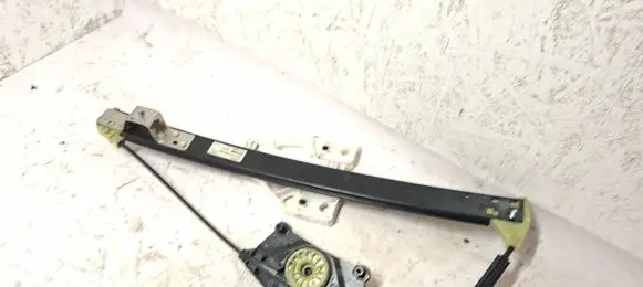 Audi Q3 8U Rear window lifting mechanism without motor 8U0839461