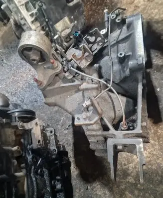 Mitsubishi Grandis Manual 5 speed gearbox