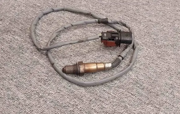Volkswagen Golf VII Lambda probe sensor 03L906262R 03L.906.262.R