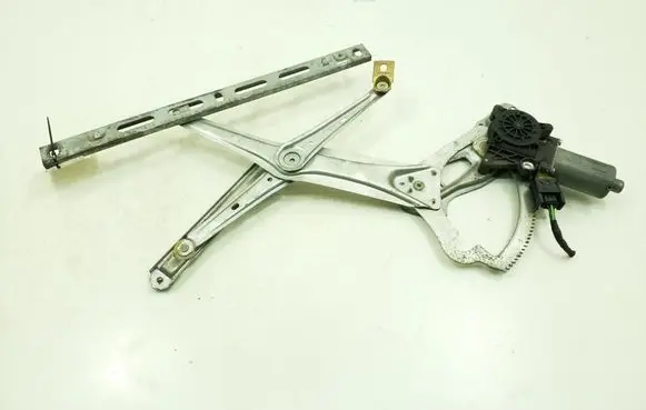 Mercedes-Benz CLK A208 C208 Front door window regulator with motor