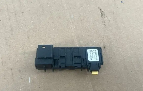 Mercedes-Benz E W212 Rain sensor A1729058200 2940X00300