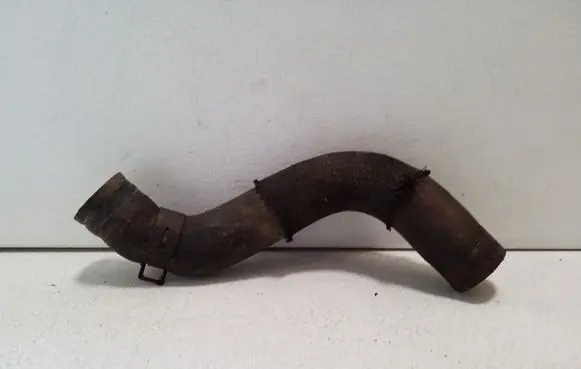 Suzuki Grand Vitara II Engine coolant pipe/hose