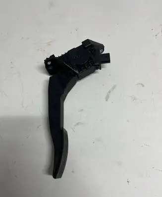 Ford Bronco Accelerator throttle pedal LX619F836AA 6PV01359120