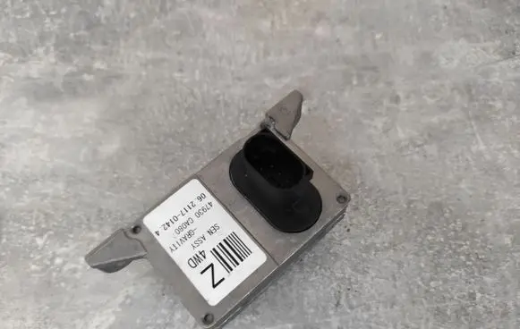 Nissan Murano Z50 ESP acceleration yaw rate sensor 479317S100 06211701634