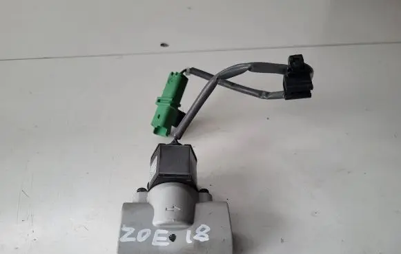 Renault Zoe Air conditioning (A/C) pressure sensor 924871682R