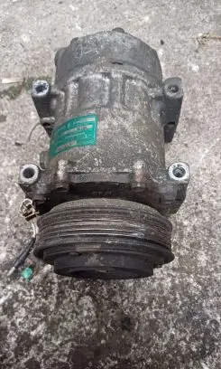 Renault Laguna I Air conditioning (A/C) compressor (pump) 7700111289 3552209934 SD7H15