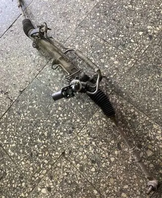 Toyota Avensis T250 Steering rack