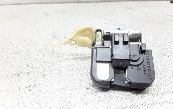 Mercedes-Benz C W203 Seat back rest lock catch A2039200472