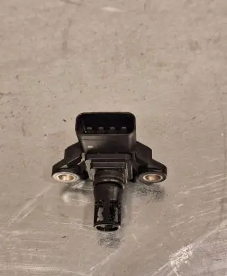 Opel Zafira B Air pressure sensor 8873811911