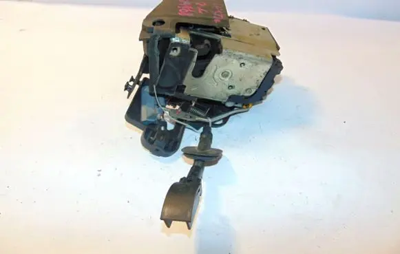 Ford Fusion Rear door lock 2S6AA26413BH 1372487