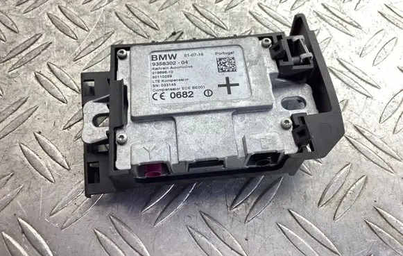 BMW 6 F06 Gran coupe Antenna control unit 9358302 9390161