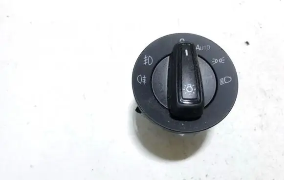 Skoda Fabia Mk3 (NJ) Light switch 5e0941431d 10095088