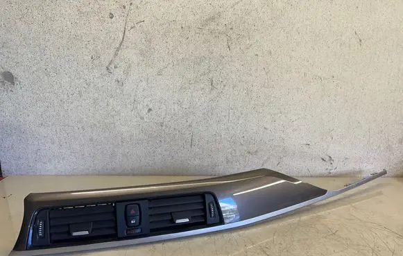 BMW 3 F30 F35 F31 Dash center air vent grill 9218552 508835