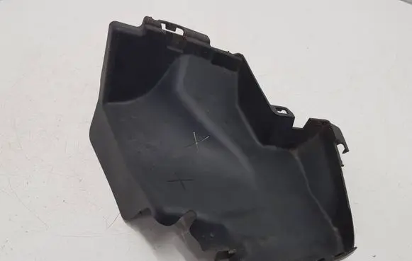 Mercedes-Benz B W247 Intercooler air guide/duct channel A2538854905