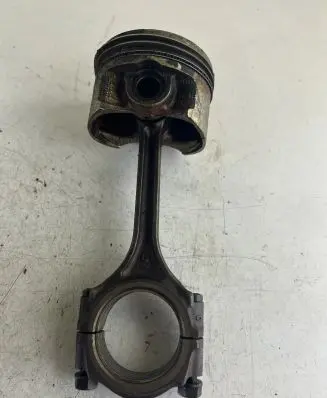 Honda Civic Piston with connecting rod