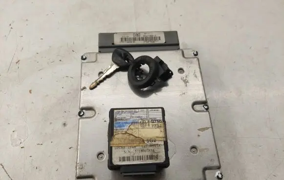 Mazda 626 Engine ECU kit and lock set F7FF12A650BD FP3418881D CVN3