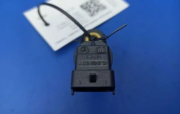 Mercedes-Benz C W203 Camshaft position sensor A0031539728