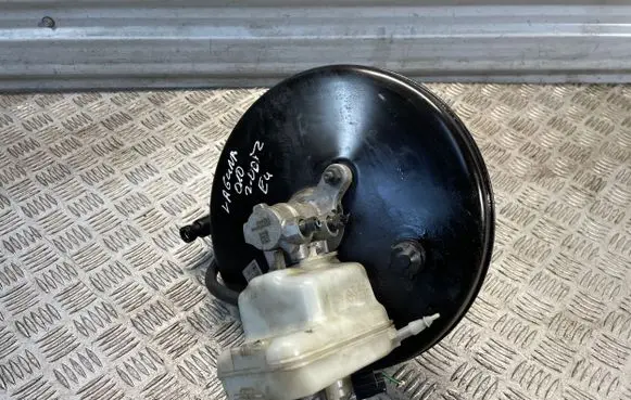 Renault Laguna III Brake booster 0204051643 35795B0914