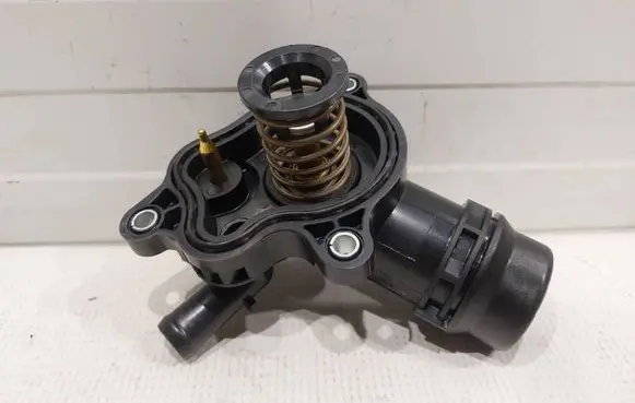 Chrysler Pacifica Thermostat 68217305AH 68217305AG