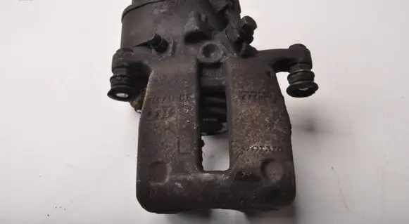 Volvo XC60 Rear brake caliper 