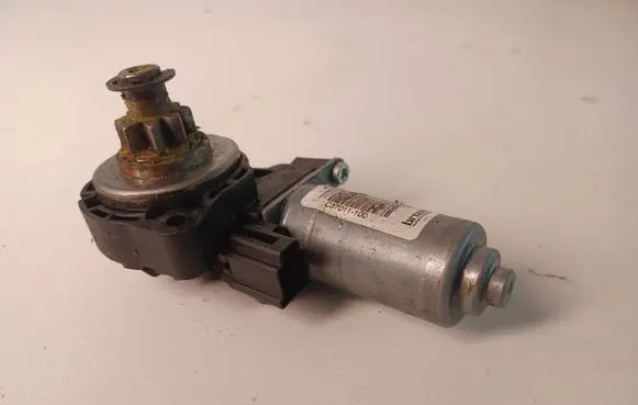 Mercedes-Benz C W205 Seat adjustment motor C37011100 C37011-100