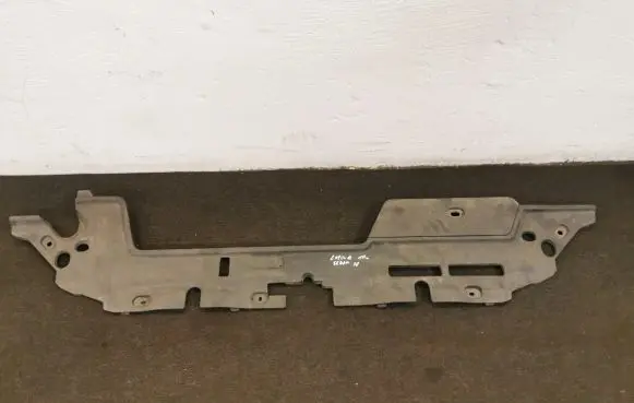 Toyota Corolla E140 E150 Radiator trim 5314102030 5844102020