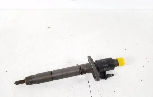 Jaguar XF X250 Fuel injector 9X2Q9K546DB