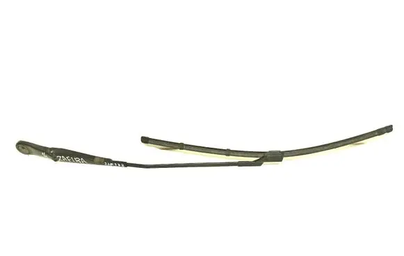 Opel Zafira C Front wiper blade arm 20812596