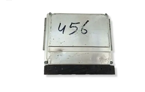 Volvo V70 Engine control unit/module 0261207392 08627757A