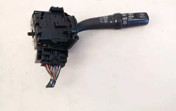 Toyota Avensis T250 Wiper control stalk 173654