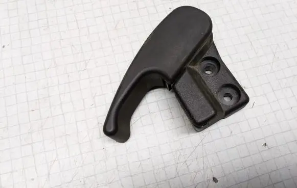 Skoda Octavia Mk1 (1U) Engine bonnet (hood) release handle 1H1823533