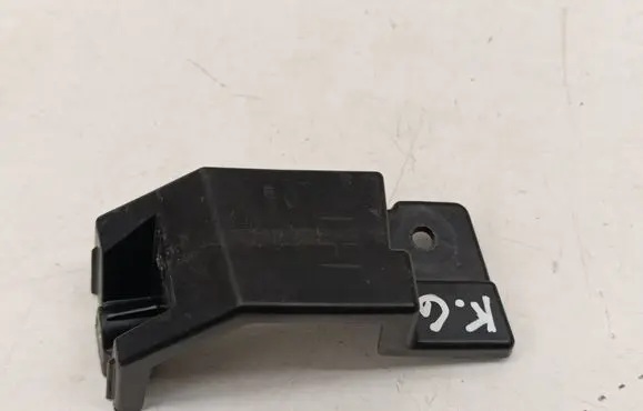 Renault Arkana Rear bumper mounting bracket 850412300R