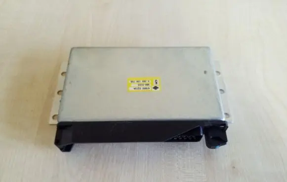 Nissan X-Trail T30 ABS control unit/module 47850EQ15A