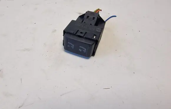 Skoda Roomster (5J) Seat heating switch 5J0963563A