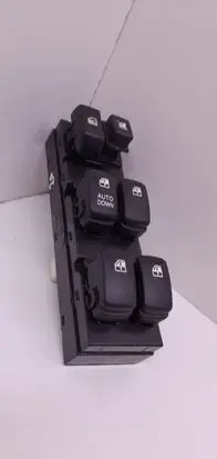 Hyundai Tucson JM Electric window control switch 935702E400