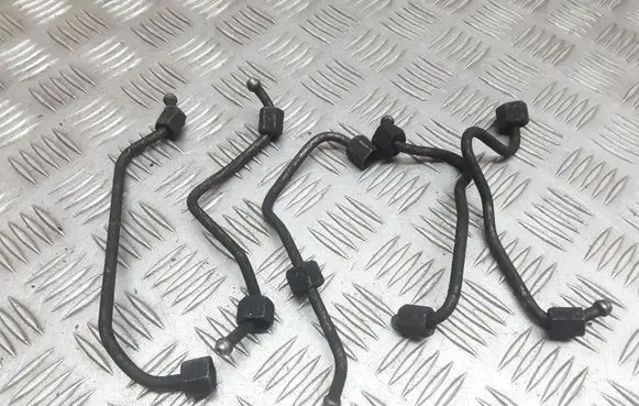 Mazda 2 Fuel injector supply line/pipe 