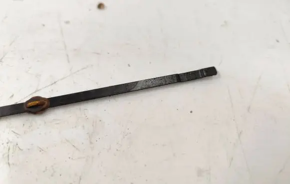 Seat Leon (1M) Oil level dip stick 038103663
