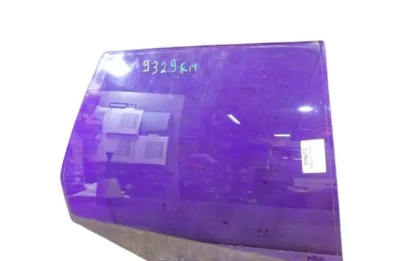 Seat Cordoba (6L) Front door window glass four-door