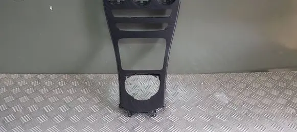 Mercedes-Benz GLC X253 C253 Dashboard center trim panel A2536806802 10042017