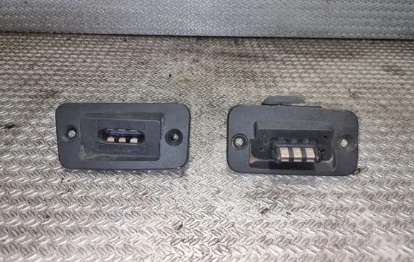 Volkswagen Caddy Sliding door sensor 2K5907438