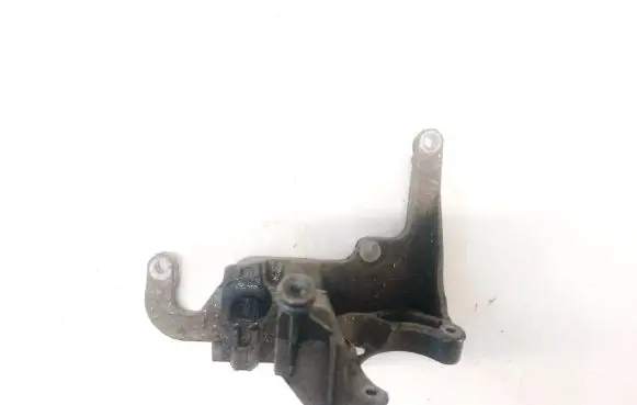 Volvo V60 Engine mounting bracket av6q9b470bb r8s3a