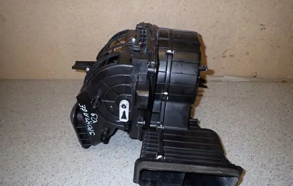 KIA Sportage Heater blower radiator