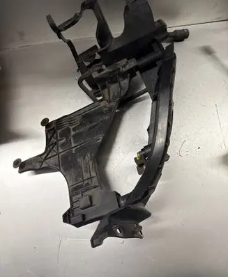 Audi A5 Sportback 8TA Headlight/headlamp mounting bracket 8T0805608B